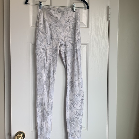 Lululemon Speed Up Tight - Picture 5 of 11